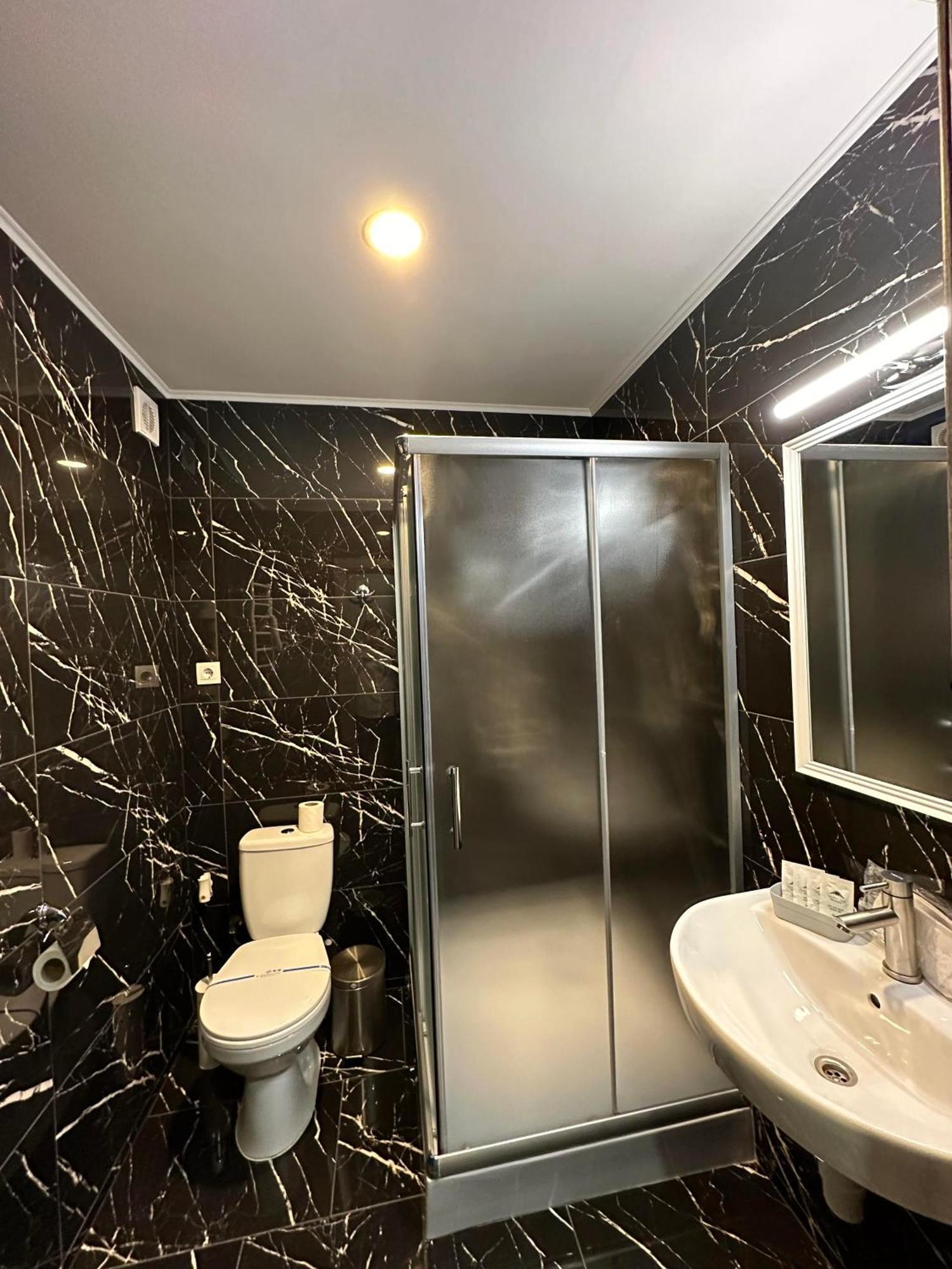 ترنوبل Garden Hall المظهر الخارجي الصورة